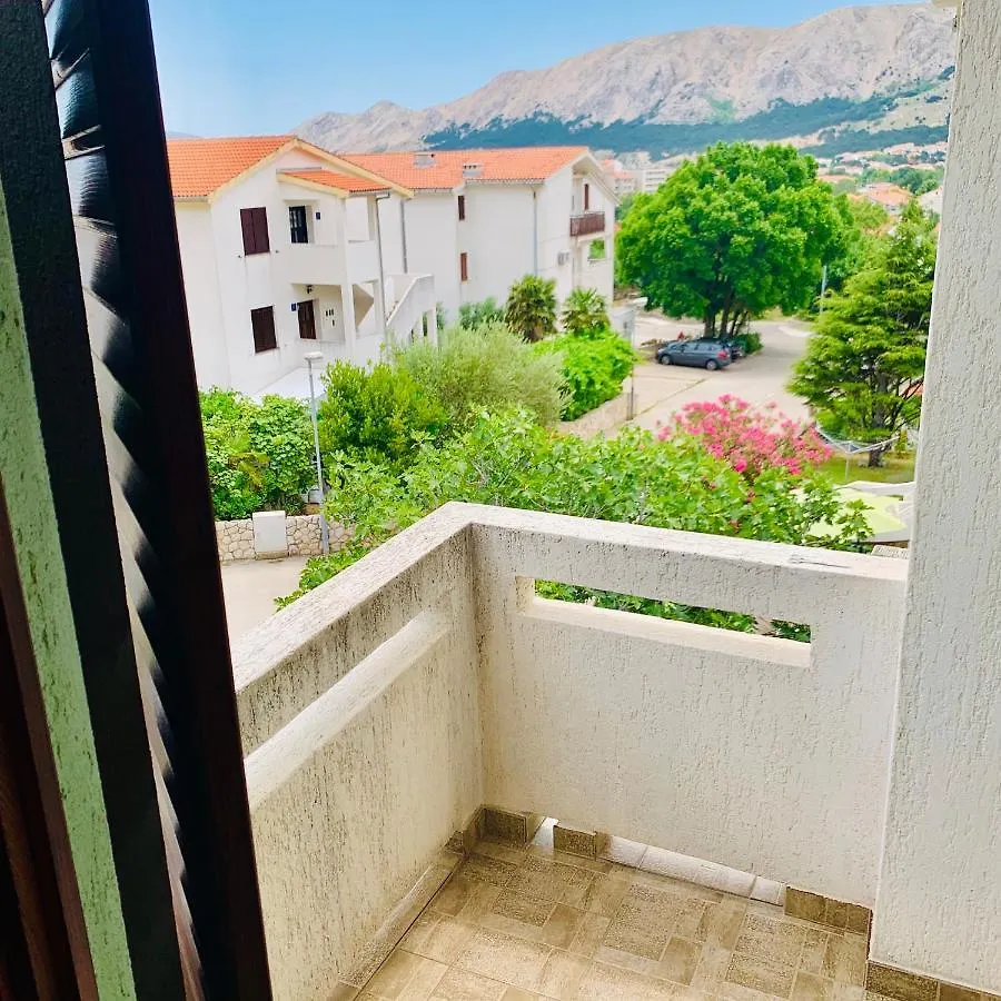 Apartments Mohar III Baška 0*,